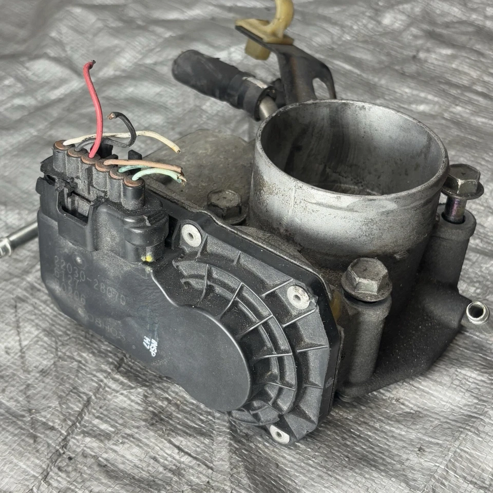 2007-2012 Toyota Camry Highlander RAV4 Solara Scion tC Throttle Body 22030-28070 - Image 2 of 4