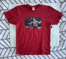 Ultimate Guide to Bruce Lee Collectibles and Memorabilia 16