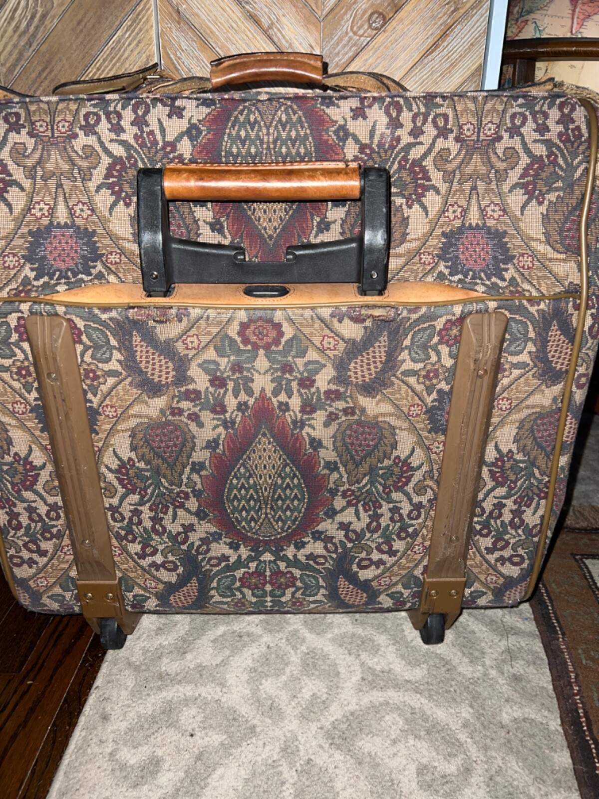Vintage Hartmann Flame Tapestry Paisley Suit/ Garment  Bag Luggage on wheels 