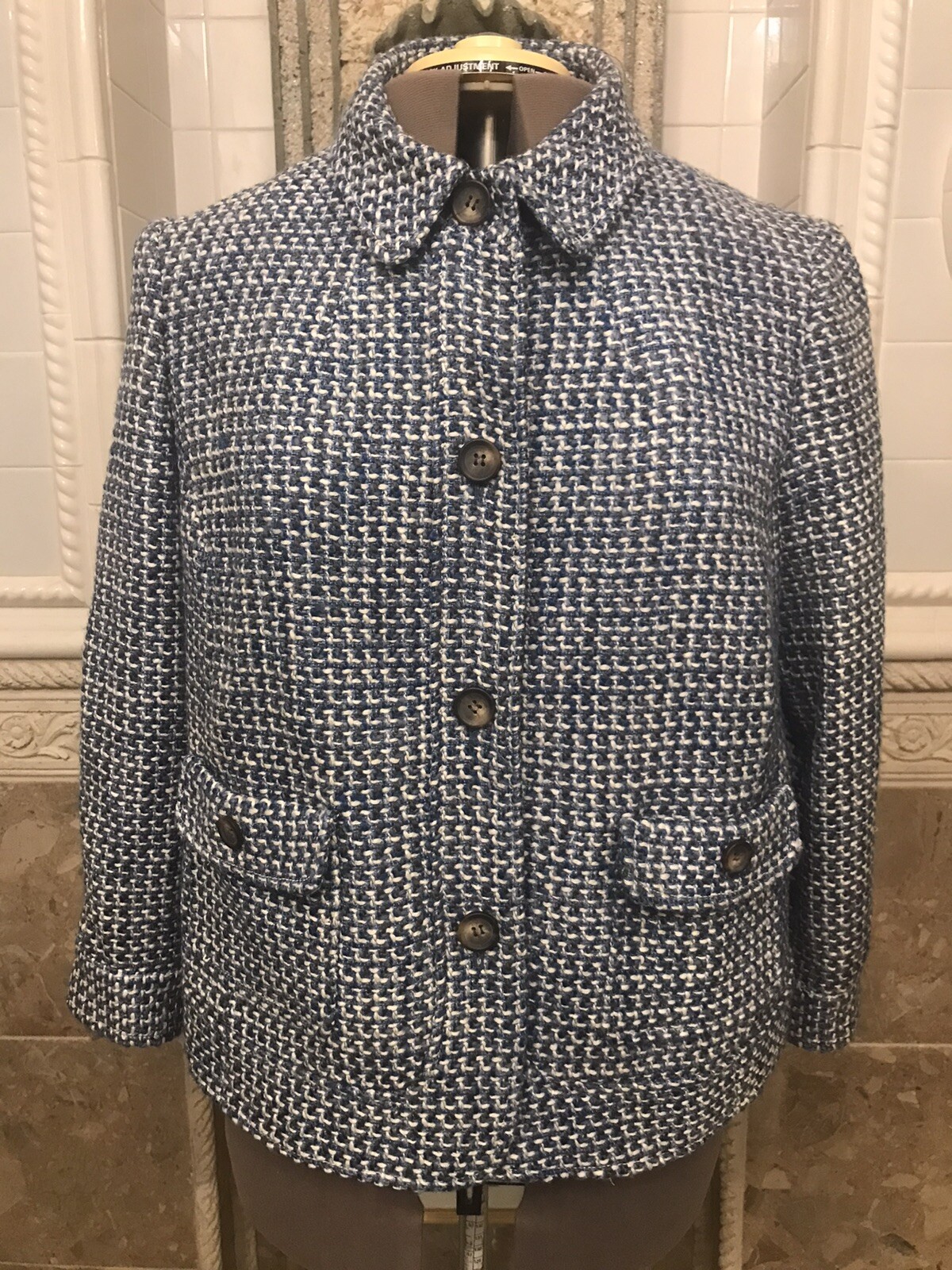 TALBOTS Wool Blend Jacket. Fully Lined. Pockets. … - image 1