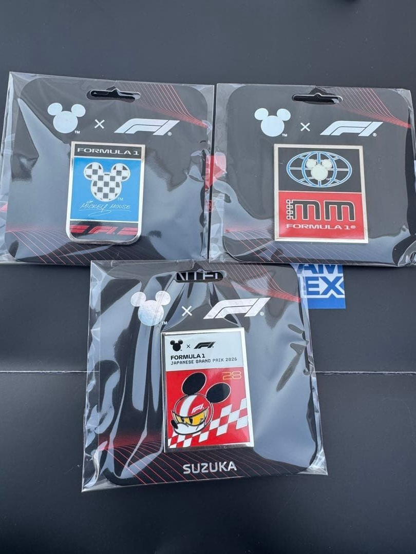 F1 ミッキーマウス ピンバッジ 3点セット 3 Set F1 x Disney Collab Mickey Mouse Pin Badge Suzuka Japanese GP