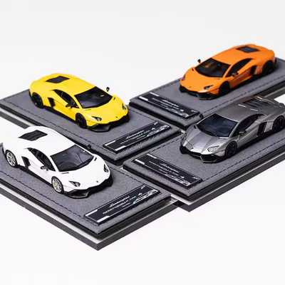 Halo Model 1:64 Lamborghini Aventador LP720-4 resin car model