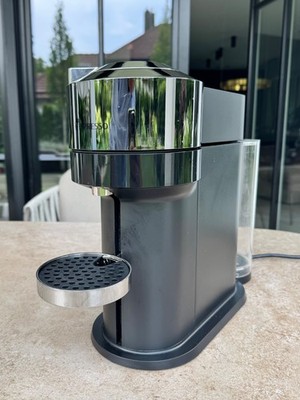 Krups Nespresso Vertuo Next Kapselmaschine - Dark Chrome (XN910C)