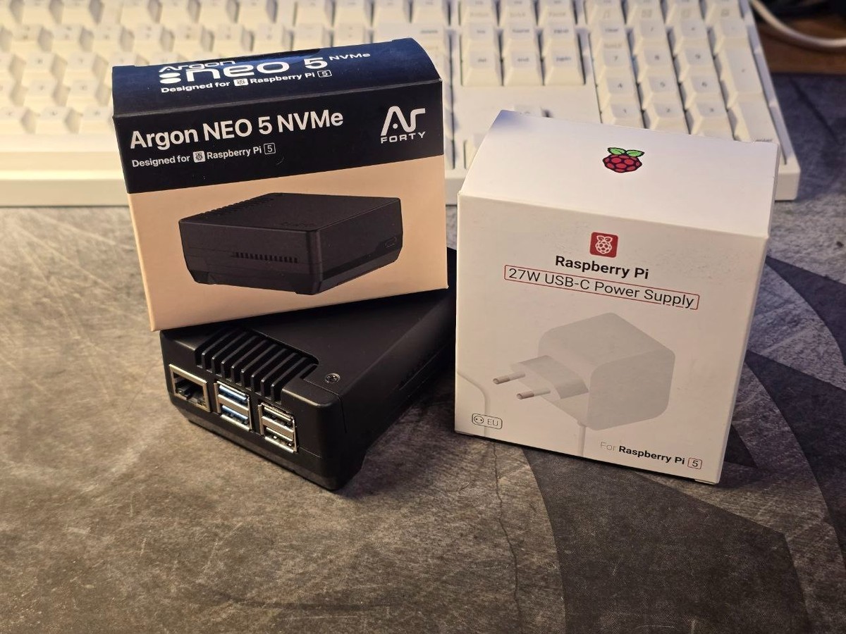 Raspberry Pi 5 8GB RAM in Argon Neo 5, 256GB NVMe SSD, 27W USB-C 