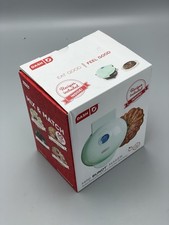 Dash Mini Bundt Cake Maker In AQUA Retro Mode...