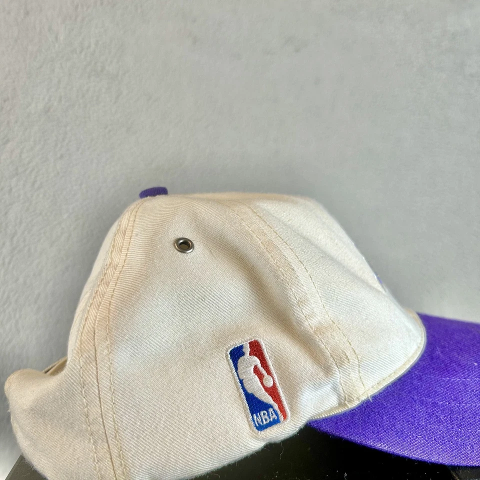 Gorra deportiva vintage Nike Los Angeles Lakers NBA Stapback Kobe Swoosh Y2K Foto 4 de 4