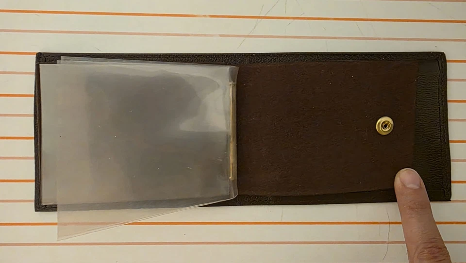 Vintage NEW IN BOX SWANK Men's Leather Wallet, Passcase Billfold, Brown - Image 4 of 4