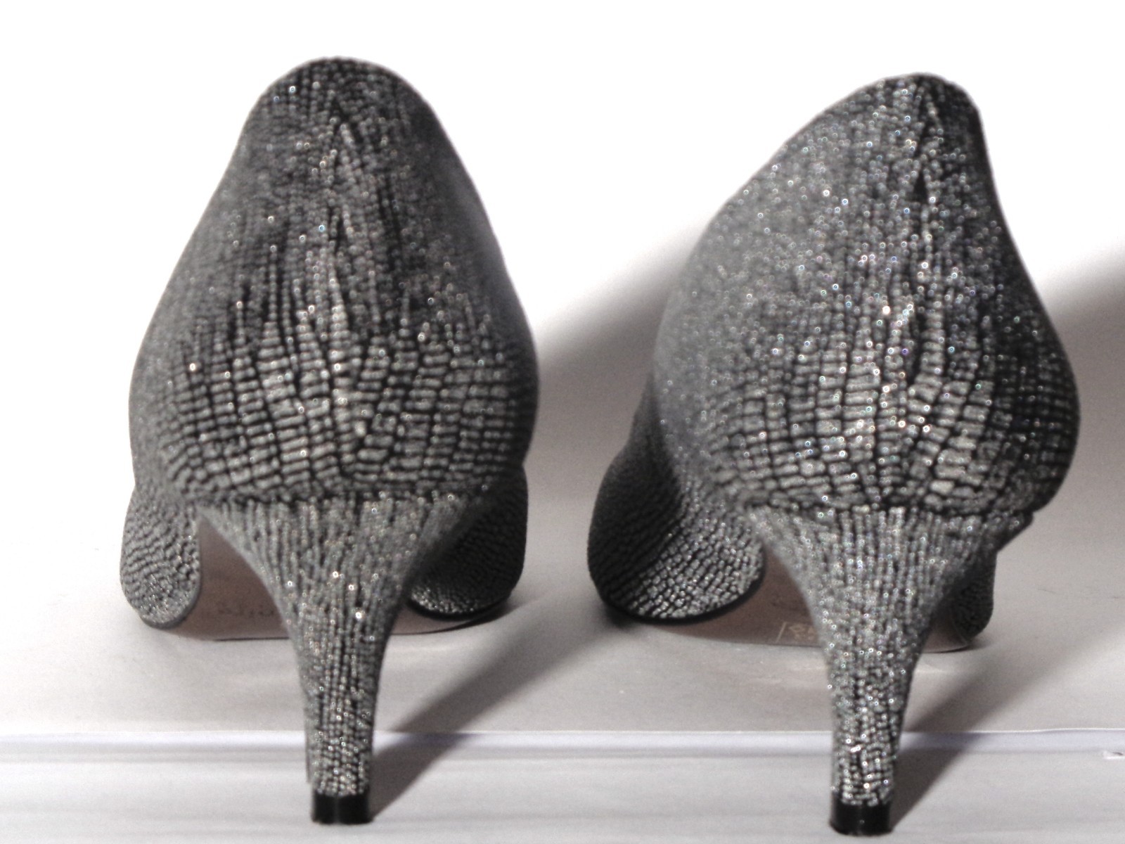 Luxury pumps accessory diffusions silver on black… - image 3