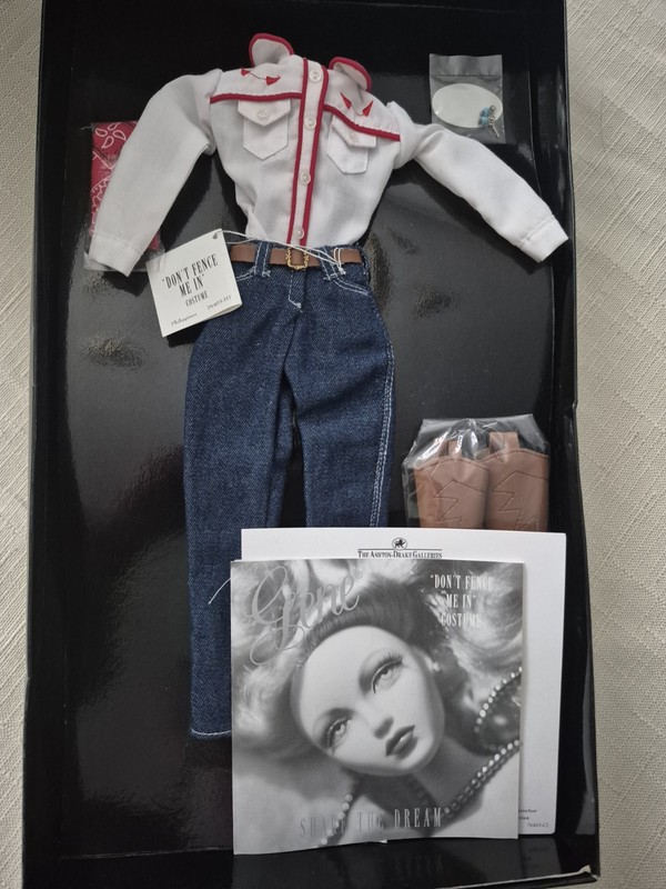 Ashton Drake Gene Marshall 2000 'Don't Fence Me In' Outfit 16" COA