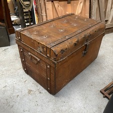 Large Antique Steamer Trunk Metal Chest Coffee Table Linen Storage