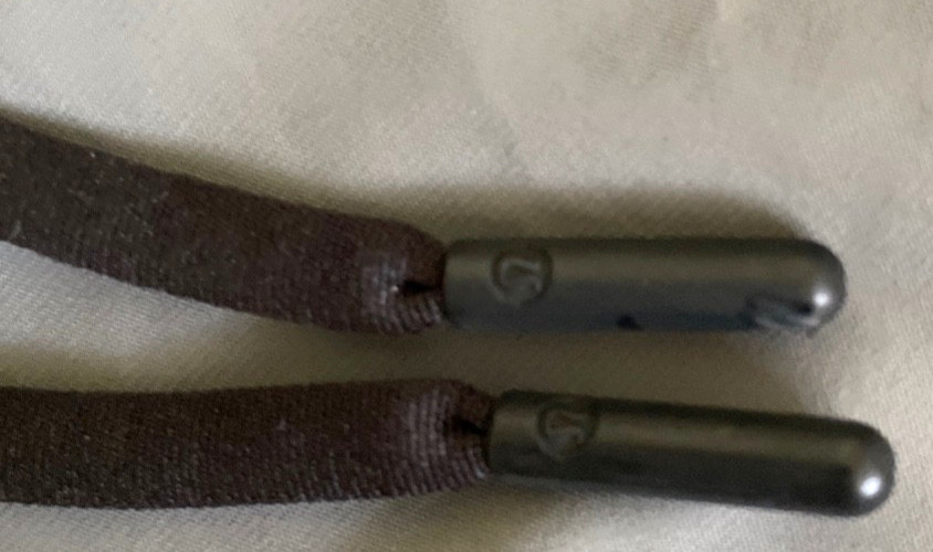 LULULEMON T.H.E. Linerless Shorts Gray Black Key Fob Men's M Shorts