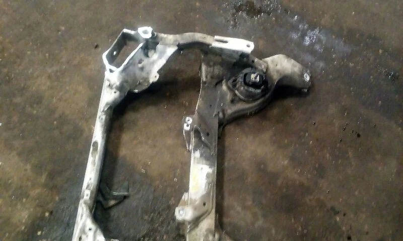 Suspensión delantera Crossmember/K-Frame tracción trasera cupé para BMW 328i 735780 07-13 Foto 3 de 4