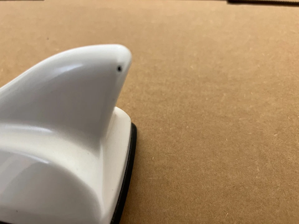 Hyundai AZERA 2013 ANTENA ALETA DE TIBURÓN BLANCA 96210-3V600WHC OEM 11 12 13 14 Foto 2 de 4