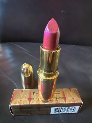 MAC HOLIDAY COLLECTION FROST LIPSTICK ROUGE A LEVRES IN COLOR MACGENTA LIMITED