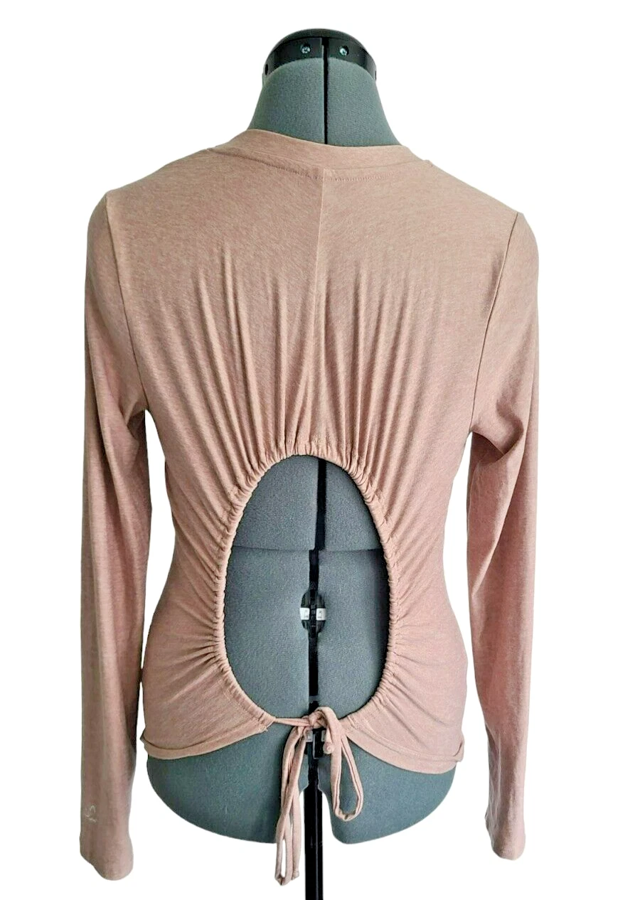 beyond-yoga featherweight inner circle pullover shirt