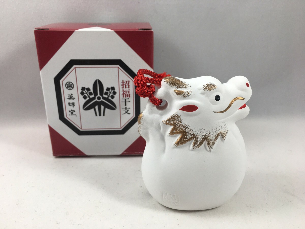 置物 kouma24ta Japanese ETO 2024 Zodiac White Clay Dragon Bell Ornament Stand