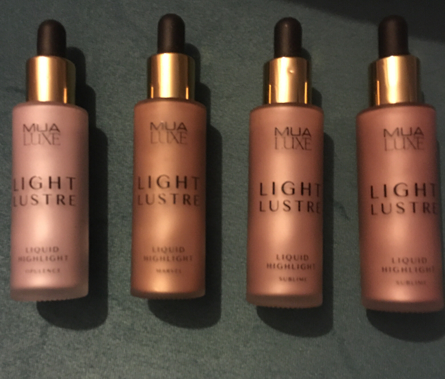 mua light lustre liquid highlighter