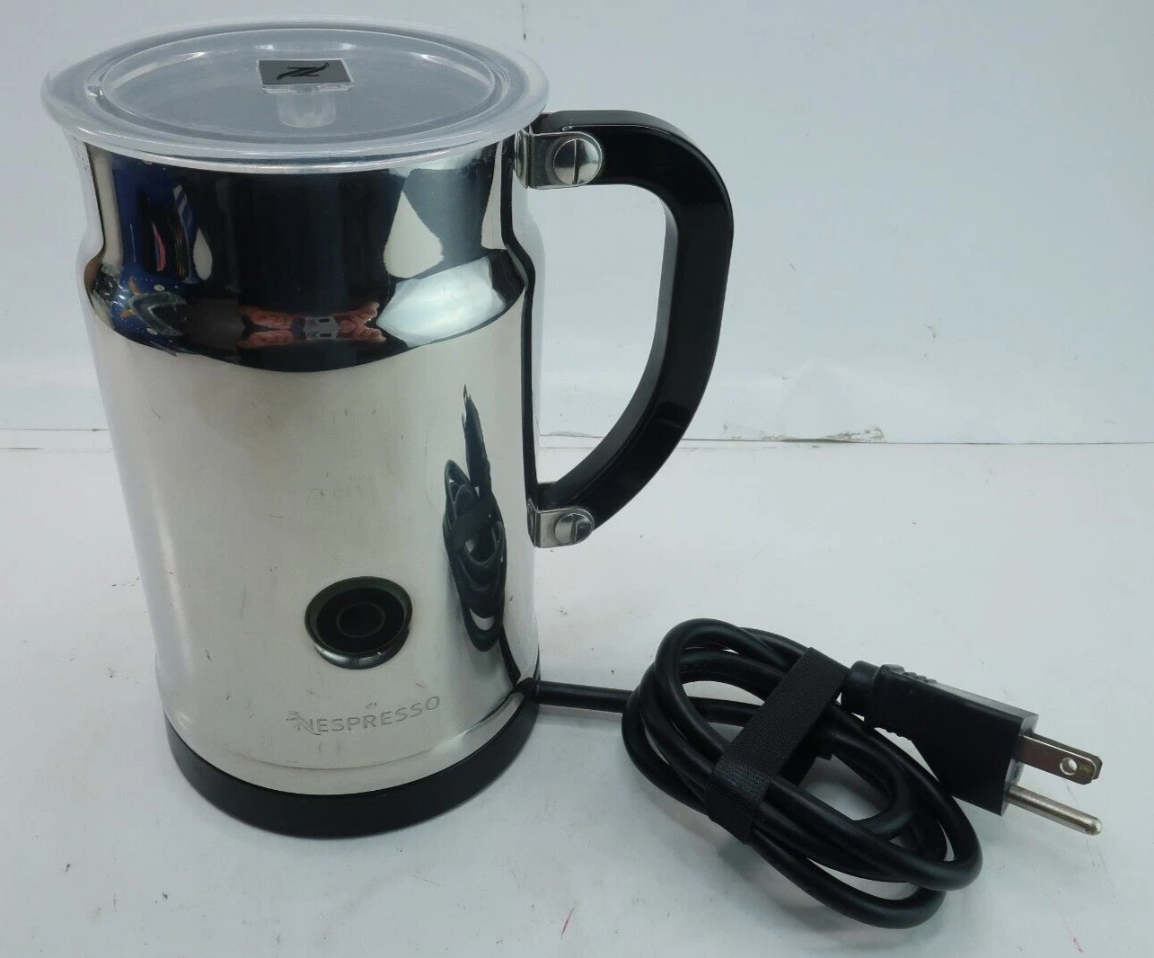 Nespresso Aeroccino Plus Hot & Cold Milk Frother Model 3192 Base & 1 Whisks