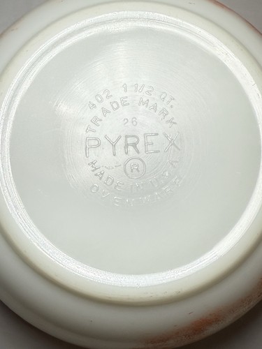PYREX Mixing Nesting Bowl 1-1/2 QT 402 Glass Ovenware Red MCM Vintage USA - Picture 2 of 6
