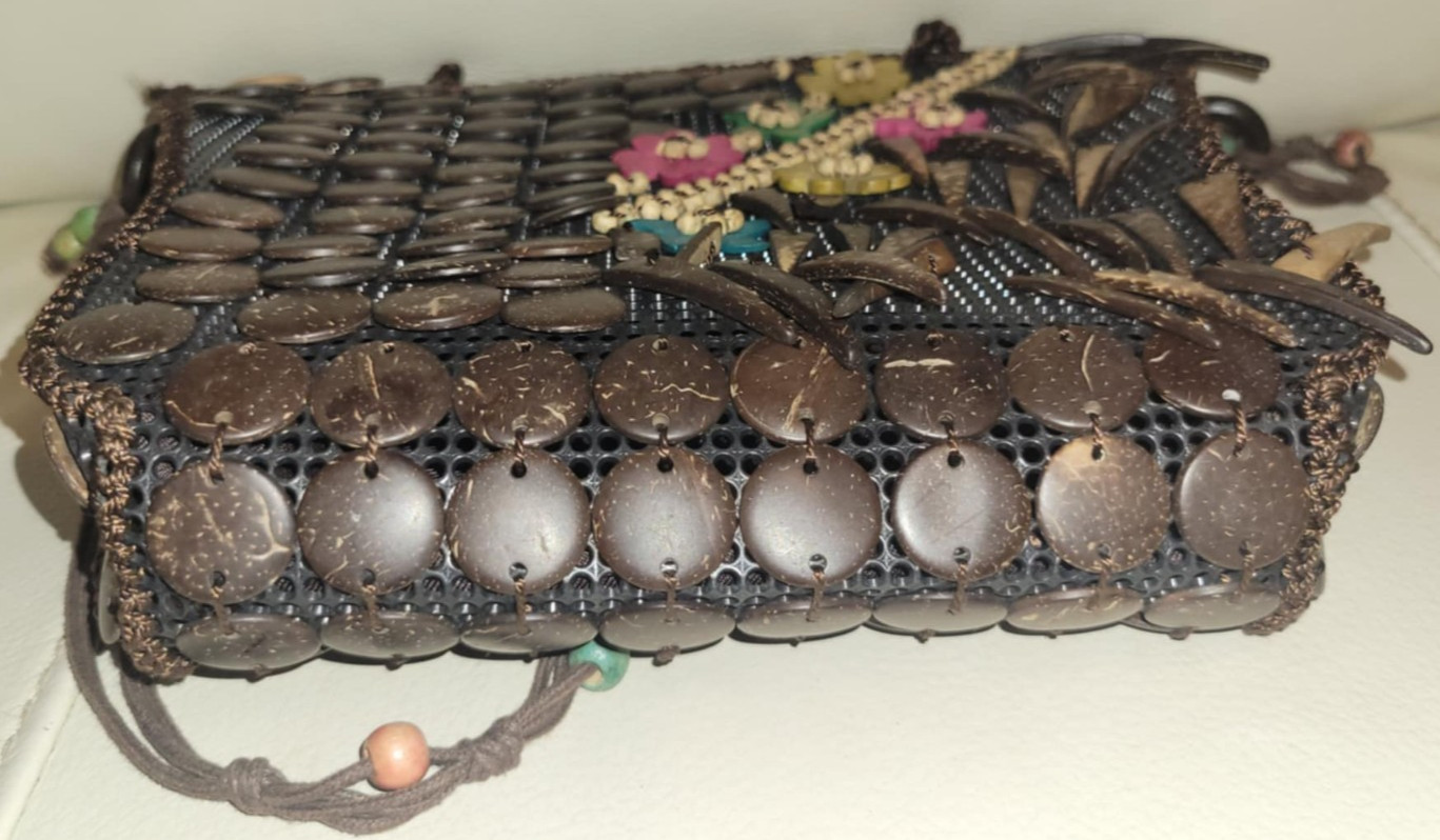 Handcrafted Handwoven Coconut Shell Shoulder Line… - image 7