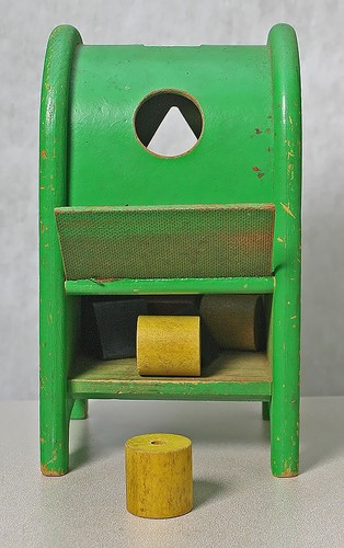 1950s PLAYSKOOL POSTAL STATION with BLOCKS Wooden Shape-Sorter Toy - Picture 8 of 14