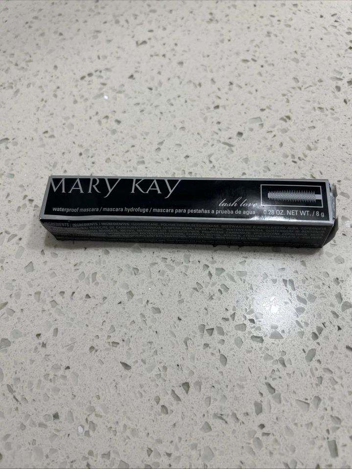 Máscara impermeable Mary Kay Foto 2 de 2