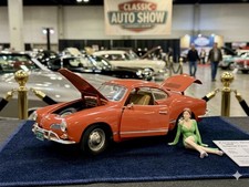 1966 VW Karmann Ghia  Road Signature 1:18  Volkswagen Orange w/model   EXC COND