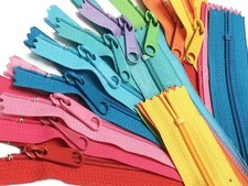 YKK Handbag Zippers #4.5 Extra-Long Pull 25 Zippers 22 Inches Made in USA