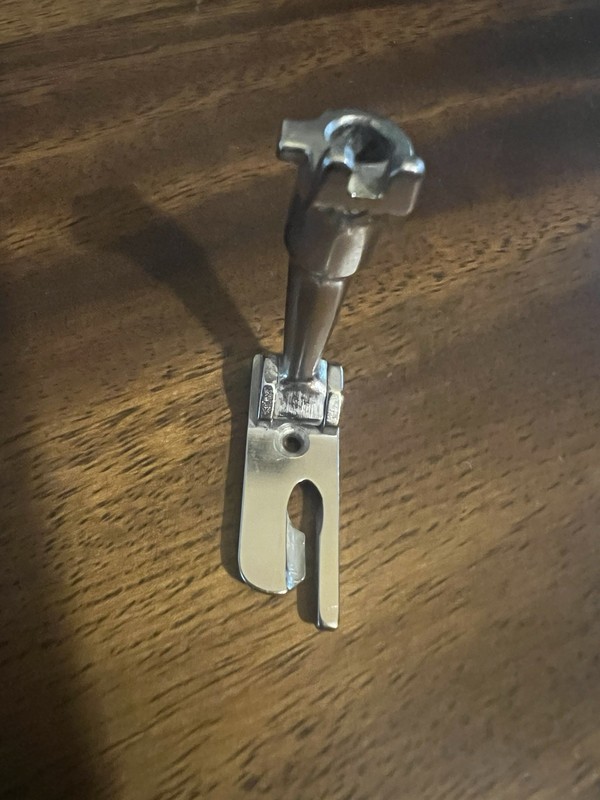 Genuine Vintage Bernina Old Style Presser Foot #   174   Groove Cording