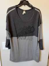 We The Free People Two Tone Gray V Neck Baseball Tee Major League Sz M