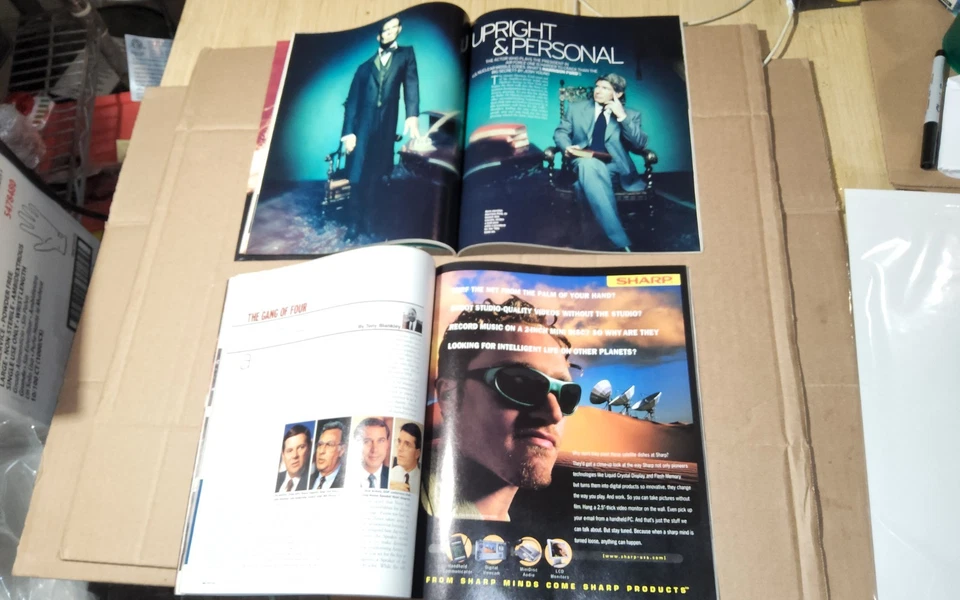 George Magazines Foto 4 de 4