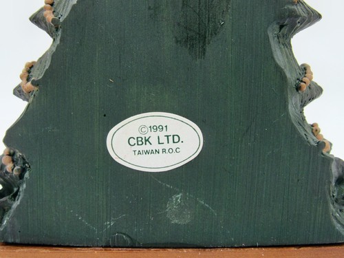 1991 CBK LTD Polyresin Christmas Stocking Hanger - X’MAS Tree, Antique Finish - Picture 5 of 8