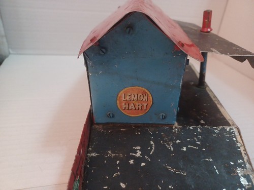 VINTAGE 1940s LITHO TINPLATE WAYSIDE MODEL RAILWAY STATION - Picture 2 of 13