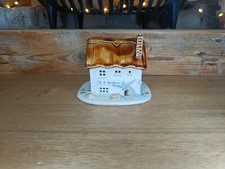 Cottage Craft Studios handgeskulpturiert Jo & Paul's Inn