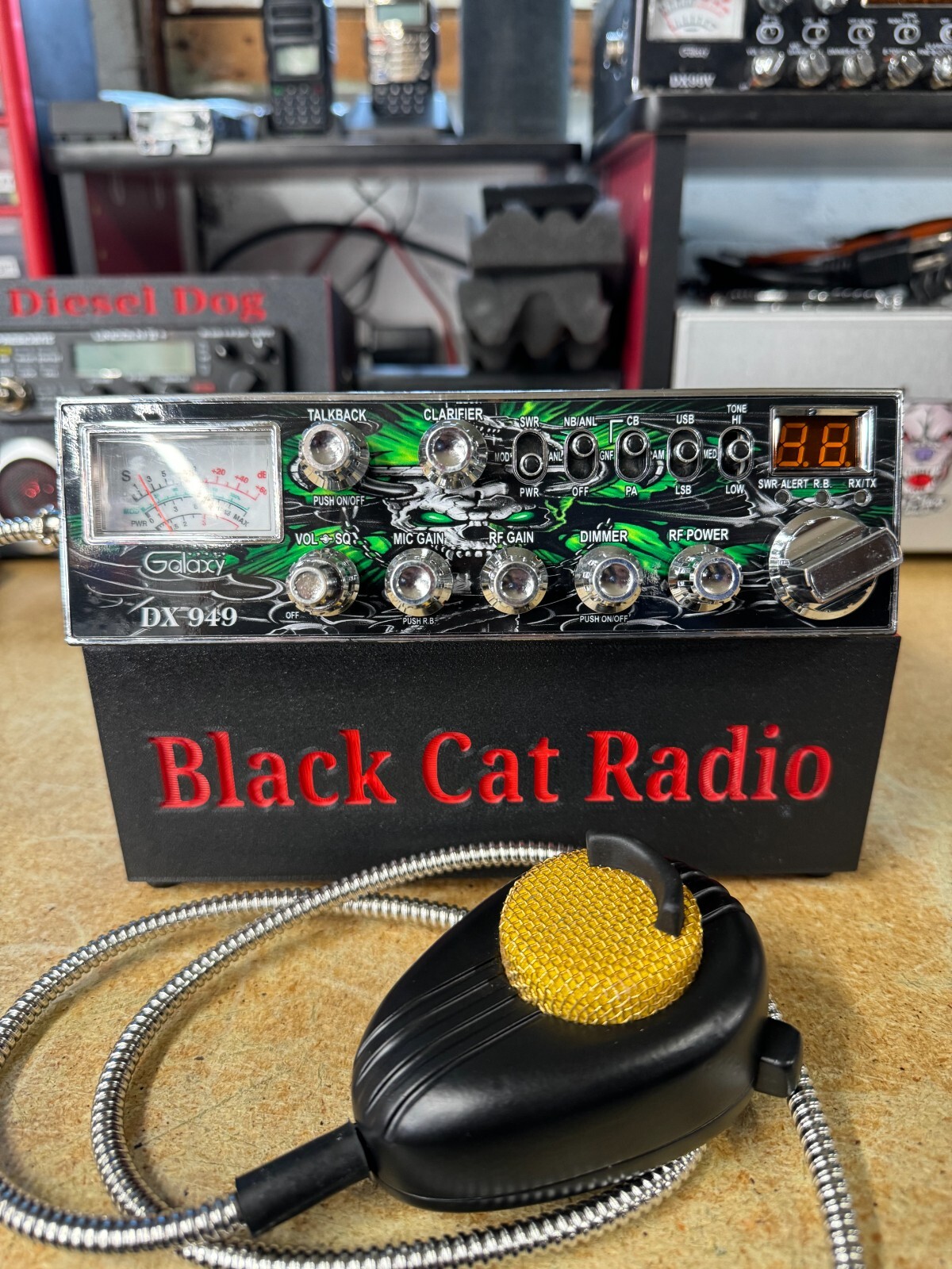 Galaxy DX949 Custom 40 Channel AM/SSB Mobile CB Radio Talk Back