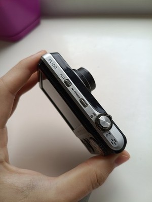 🔥Samsung PL100 Black 12.2MP Selfie Screen digital camera WORKing