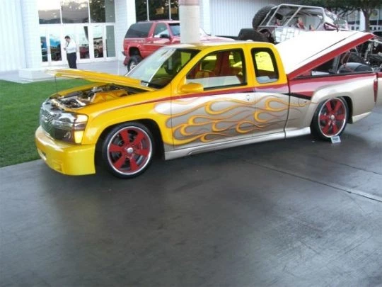 Street Scene para Colorado/Canyon/Isuzu serie I 2004-2013 cabina extendida corta Foto 2 de 4