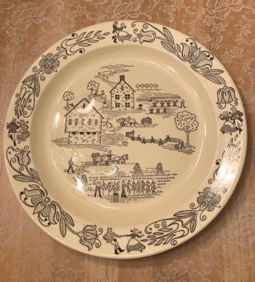 Royal Pottery Sebring USA Bucks County 13'' Round Platter circa 1953