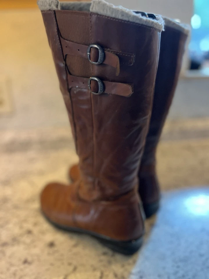 KEEN Women's Brown Leather Riding Boots- Size 9 - Image 2 of 4