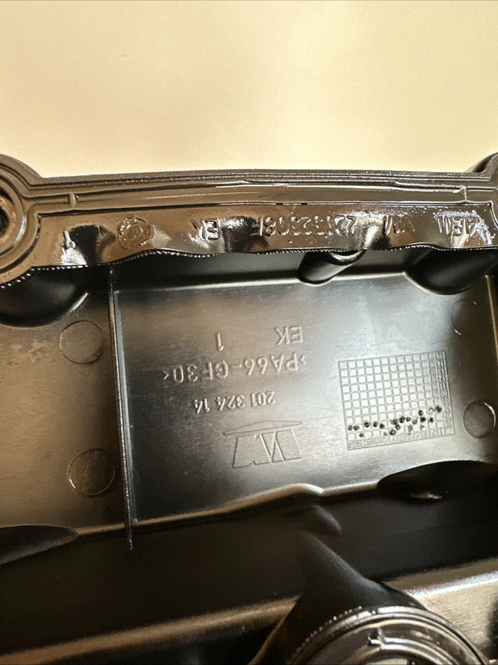 Chrysler Grand Voyager Valve Roker Cover 20132414 Genuine 2.8 crd 2011 - Image 4 of 4