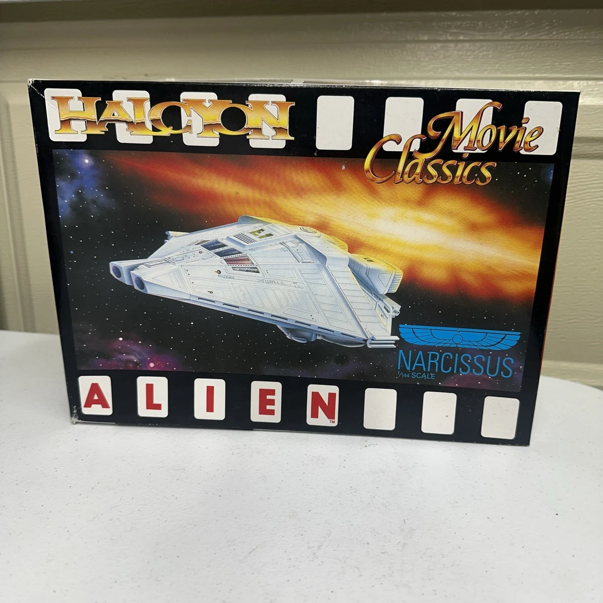 HALCYON Movie Classics ALIEN NARCISSUS 1/144 プラモデル Amazon | ALIEN 