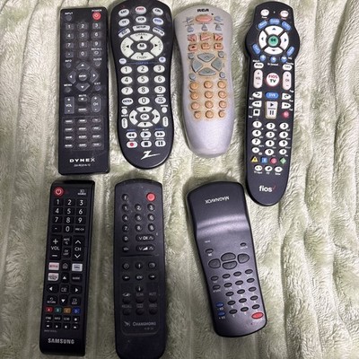 Universal Remote Control Bundle Of 7 For TV
