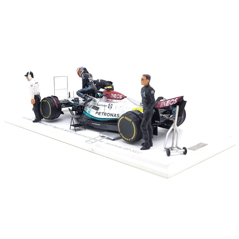 2022 Lewis Hamilton Mercedes-AMG F1 W13 GP del Giappone - 1/43 Spark Models - Immagine 3 di 4