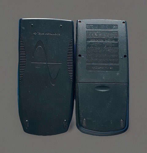 Texas Instruments TI-82 STATS.fr / Calculette Calculatrice Graphique+Cache/ 1999 - Photo 3/5