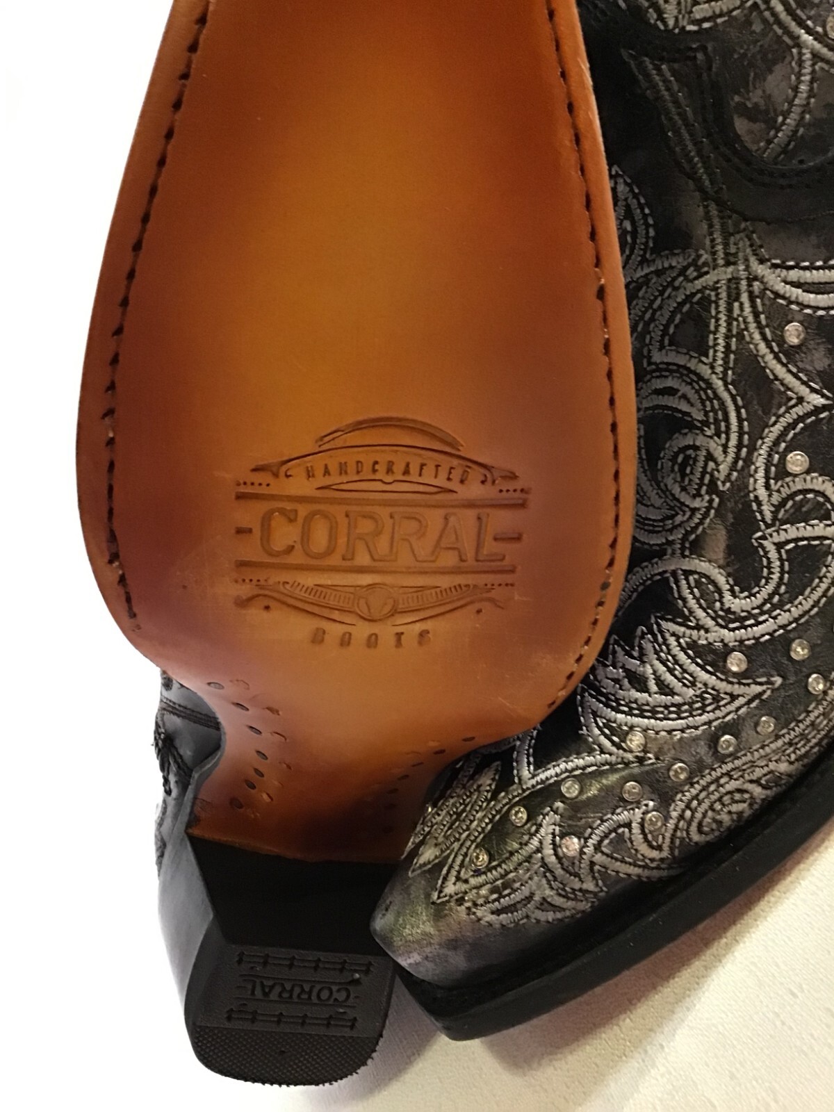 NEW Corral Ladies Black White Crystal Embroiders Snip Ankle Boot C3923 Size 11 M