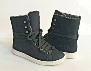 ugg starlyn black