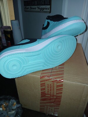 Size 7.5 - Nike Tiffany & Co. x Air Force 1 Friends & Family Low 1837