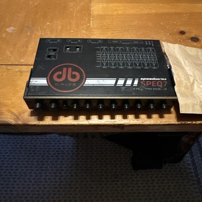 DB Drive SPEQ7 7 Band Graphic Equalizer & 8V Line Driver   With Adapter