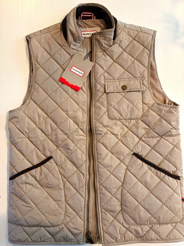 Hunter Men’s Quilted Vest – Teak/Beige – Size Small – Brand New With Tags - product listing photo
