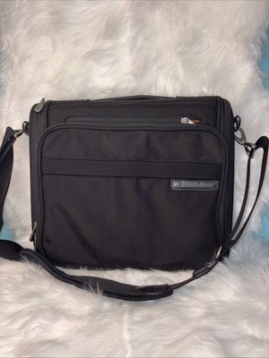 Briggs & Riley Black Nylon Laptop Messenger Bag Crossbody Travel Work Briefcase